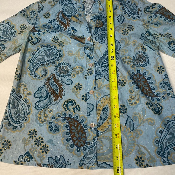 First Issue Y-Neck 3/4 Sleeve Blouse - Picture 8 of 11